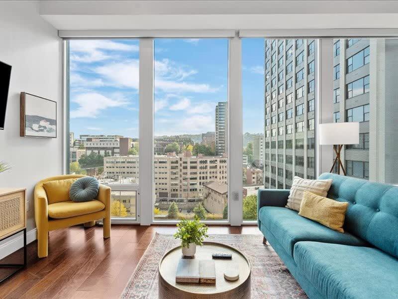 Cozysuites Roomy 1Br, Ppg Paints Arena, Pitts Pittsburgh Bagian luar foto