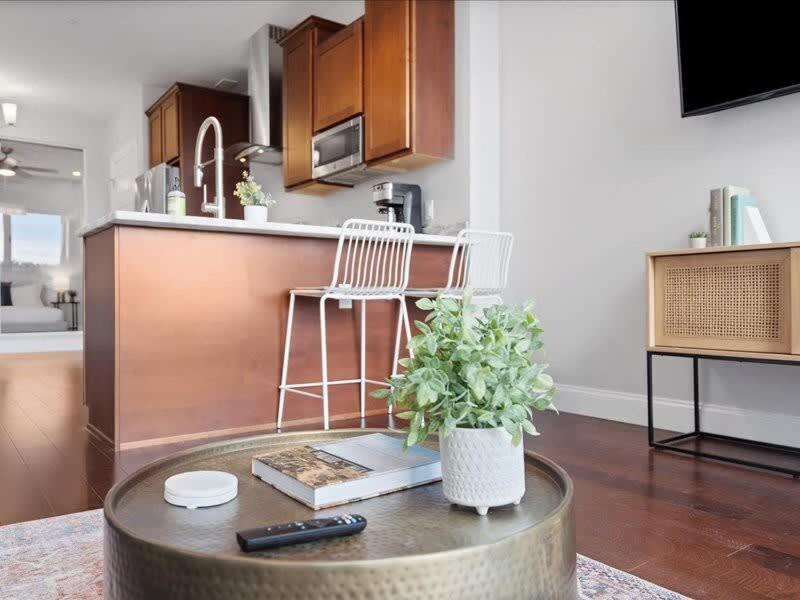 Cozysuites Roomy 1Br, Ppg Paints Arena, Pitts Pittsburgh Bagian luar foto