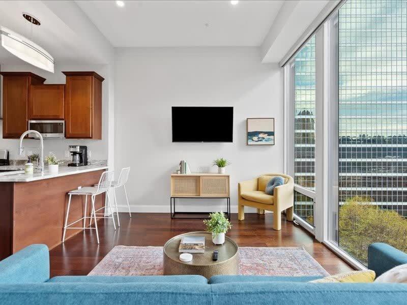Cozysuites Roomy 1Br, Ppg Paints Arena, Pitts Pittsburgh Bagian luar foto